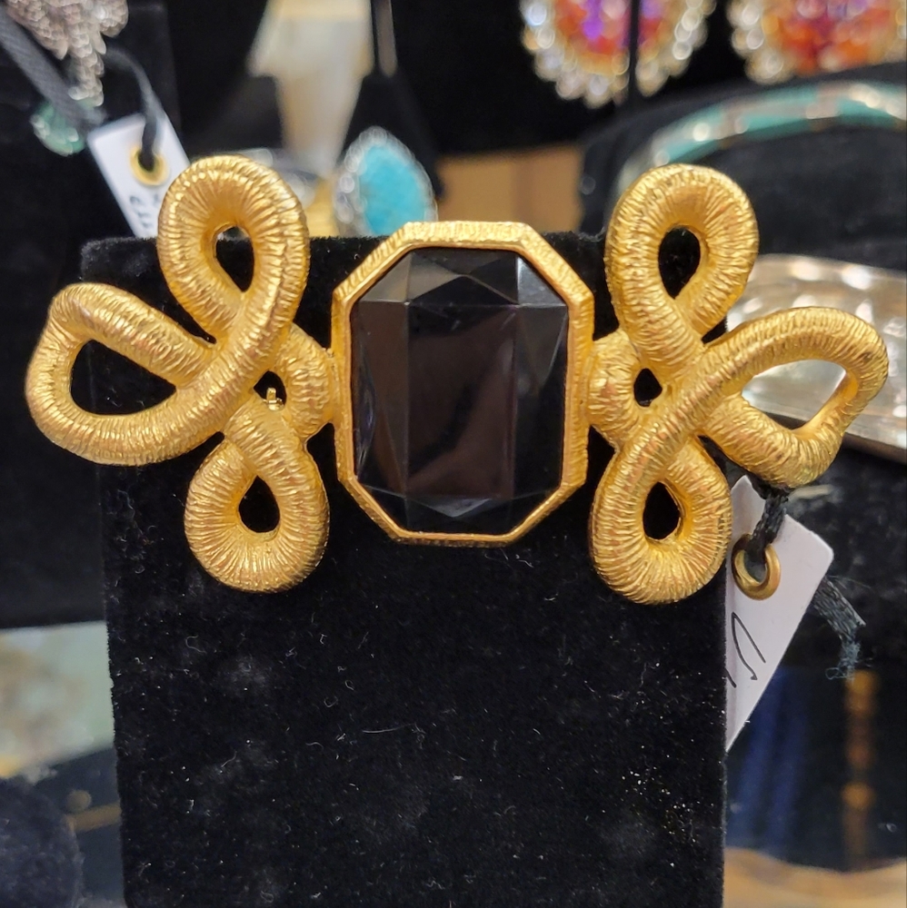 Vintage Gold and Black Glass Brooch